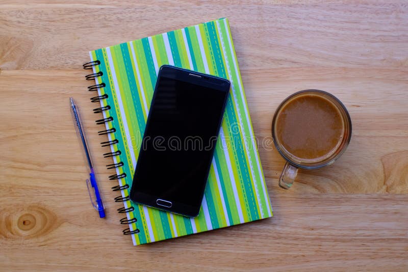 bloc - notes avec le crayon photos stock bloc - notes avec le crayon photos stock