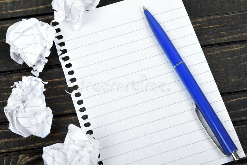 Download Bloc-notes Vide Sur La Table Photo stock - Image du propre, panne: 76080484