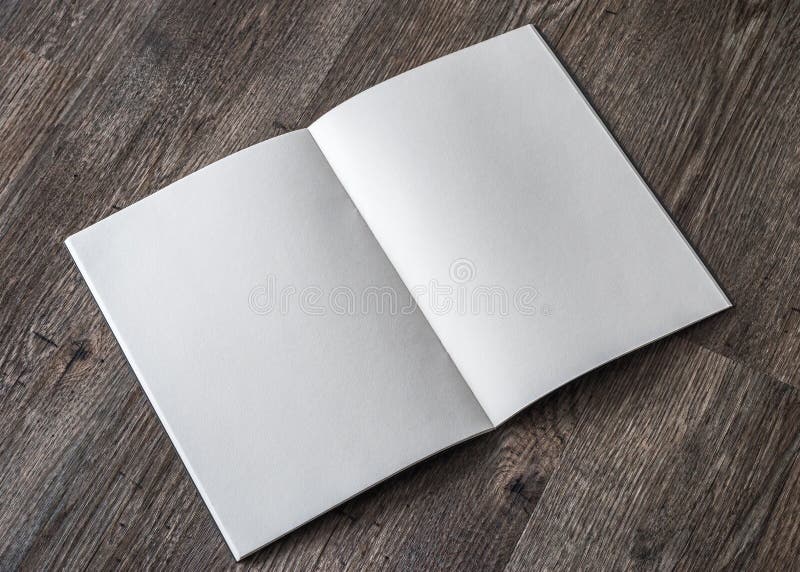 Blocco di libri con pagina di apertura vuota a4 imbottitura per opuscoli di menu catalogo opuscoli modello di portafoglio per il b fotografie stock libere da diritti