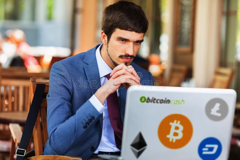 Blockchain teknologi Dåliga nyheter med bitcoincryptocurrency arkivfoton