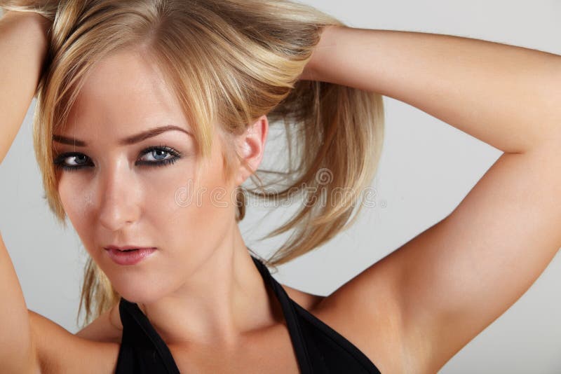 Blonde volwassen vrouw stock fotografie Blonde volwassen vrouw stock fotografie