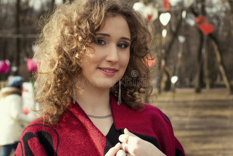 Blonde woman with curly tresses - wide 8