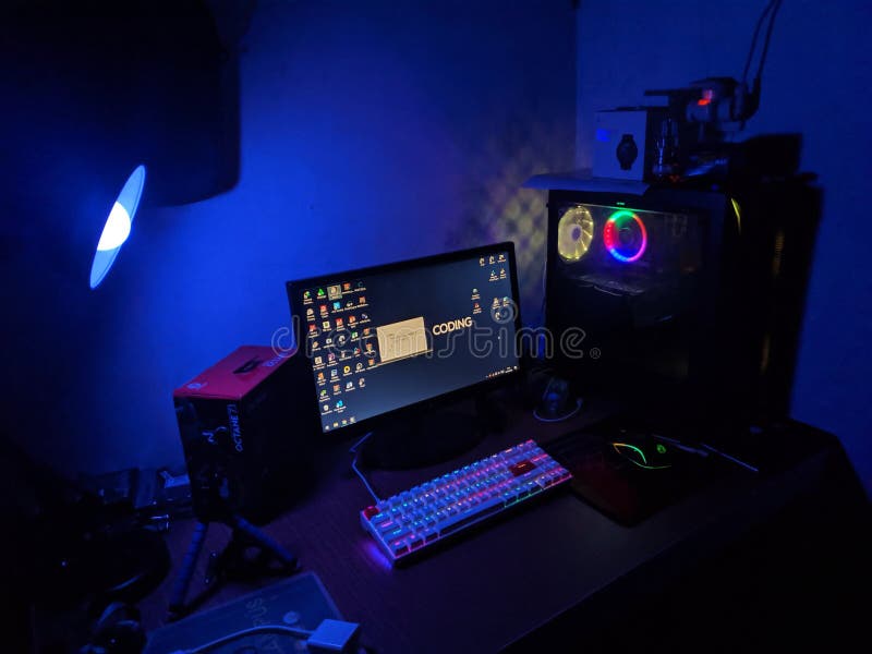 Gaming Setup Pink And Blue - layaranathali