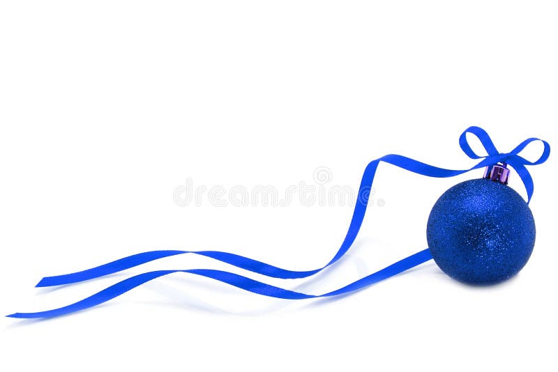 Azul bola navidena cinta en blanco.