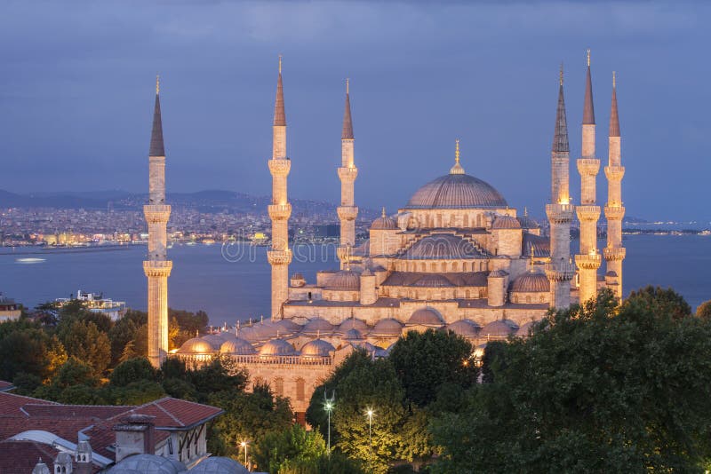 The Blue Mosque at dusk, Istanbul. Turkey. stock images