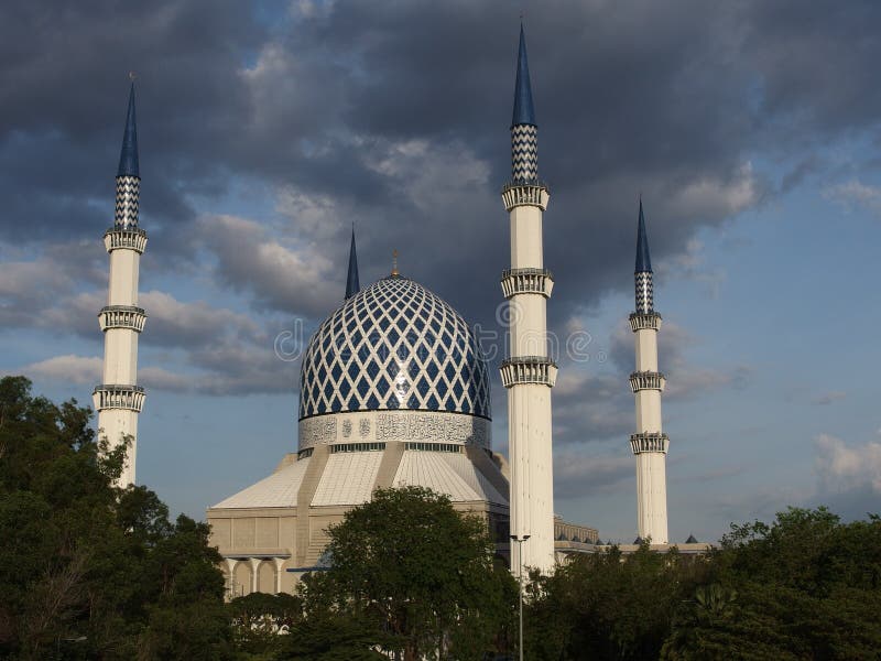 blue mosque shah alam
