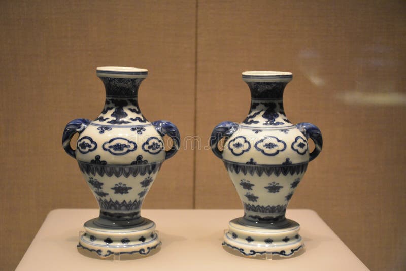 Blue-and-white Elephant-ear Vases with Flower Design