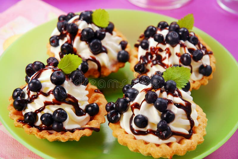 Blueberry mini tartlets