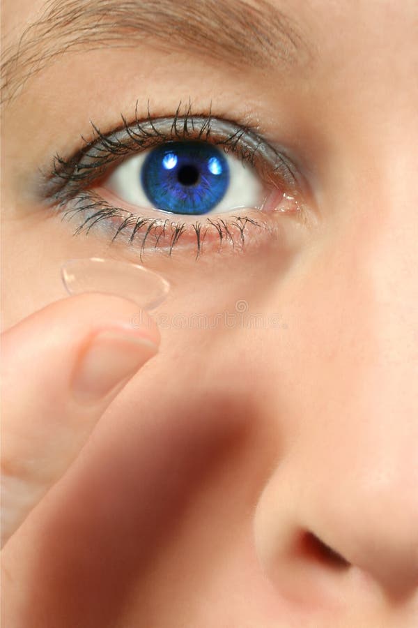 Blå kontaktögonlins