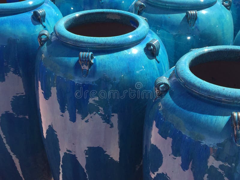 blåa vases royaltyfri bild blåa vases royaltyfri bild