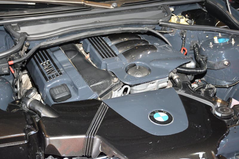 Двигатель автомобиля BMW motor на 25-м спортивном шоу Trans в Пасае, Филиппины. PASAY, PH-MAY 25-BMW car motor engine at 25th Trans Sport Show on May 25, 2019 in Pasay royalty free stock image