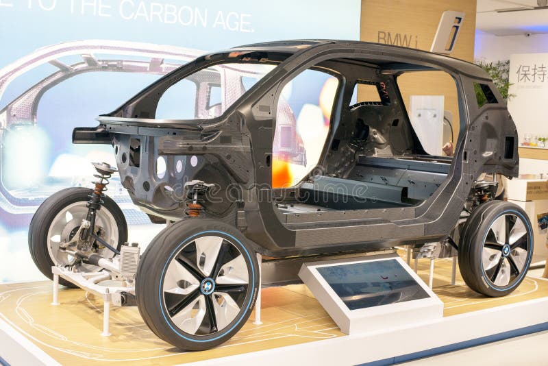 This photo was taken in the BMW electric vehicles of Beijing the scene around the world. Picture shown is the BMW i3 body structure, in the picture, black frame is a carbon fiber structure.