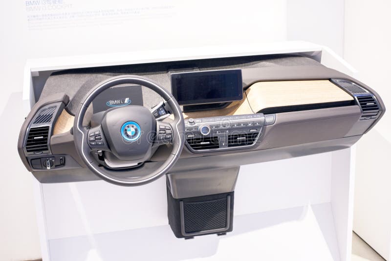 This photo was taken in the BMW electric vehicles of Beijing the scene around the world. Picture shown is the BMW i3 instrument panel.The BMW i3 instrument panel has adopted a variety of renewable resources, environmental protection very much. This photo was taken in the BMW electric vehicles of Beijing the scene around the world. Picture shown is the BMW i3 instrument panel.The BMW i3 instrument panel has adopted a variety of renewable resources, environmental protection very much.