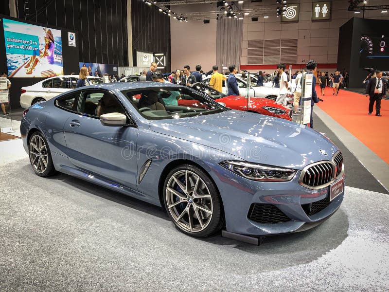  BMW M8 Coupe Model en Big Motor Sale Exposiciones Fotografía editorial