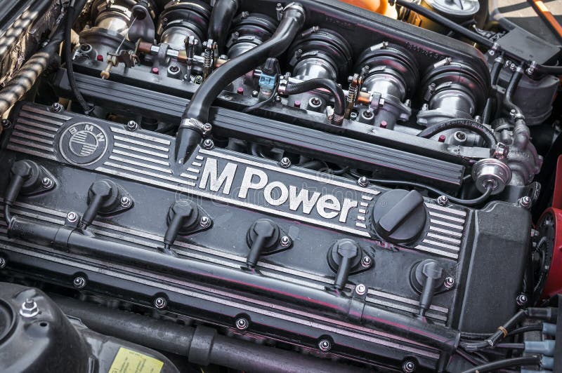 Двигатель BMW M Power. 14 июля 2018 SLANY, Чехия: BMW M Power engine роялти бесплатные стоковые фотографии
