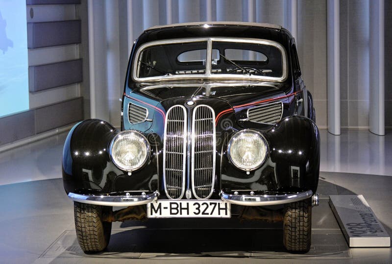 BMW 327 (1937â€“1941) editorial photography. Image of straight - 231066787