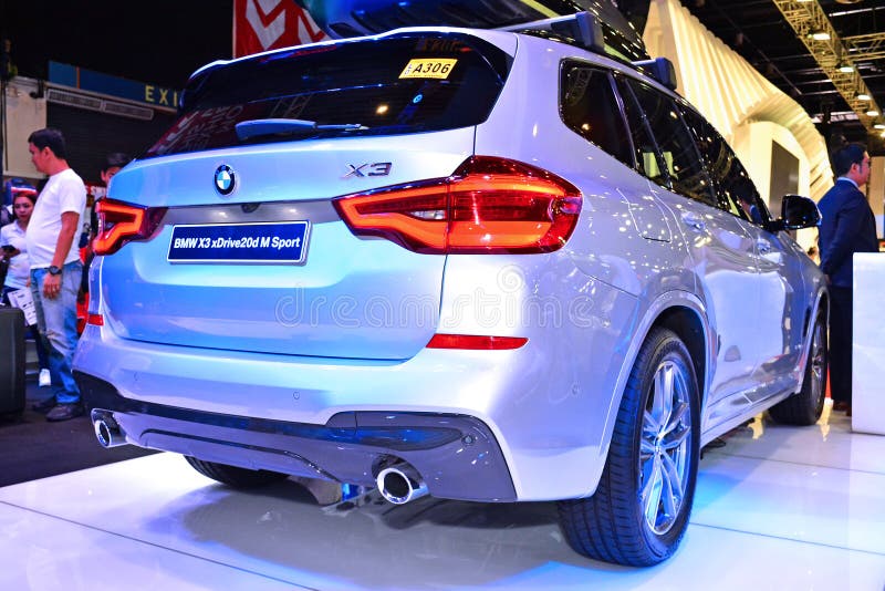Внедорожник BMW X3 на Манильском международном автосалоне в Пасае, Филиппины. PASAY, PH - 7 апреля - BMW X3 suv на Манильском международном автосалоне 7 апреля 2018 года в Пасае стоковые фотографии Внедорожник BMW X3 на Манильском международном автосалоне в Пасае, Филиппины. PASAY, PH - 7 апреля - BMW X3 suv на Манильском международном автосалоне 7 апреля 2018 года в Пасае стоковые фотографии