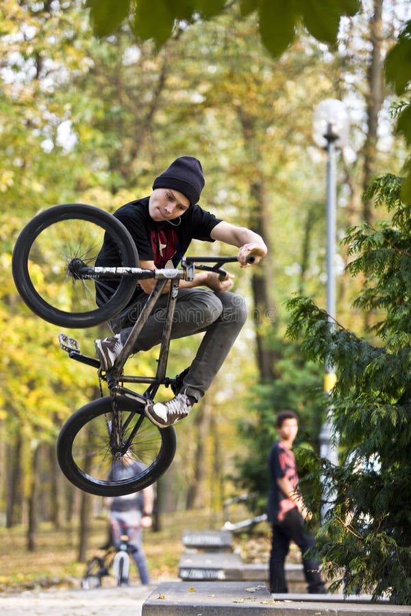 Freestyle bmx blur hi-res stock photography and images - Alamy