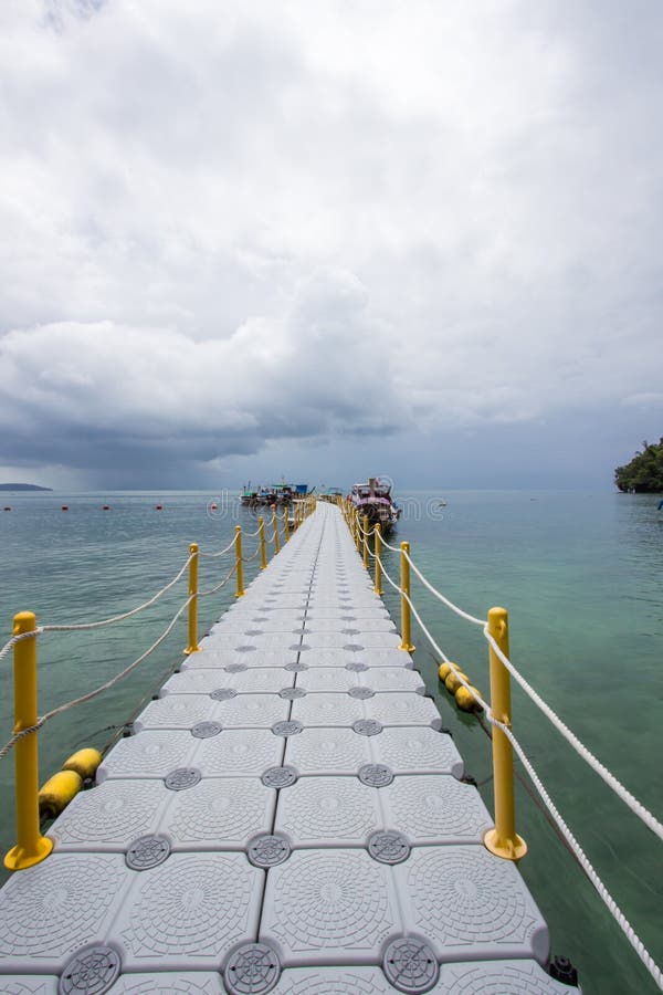 Boat pier and walkway to Hong Islands,Krabi Province,Southern Thailand royalty free stock photo Boat pier and walkway to Hong Islands,Krabi Province,Southern Thailand royalty free stock photo