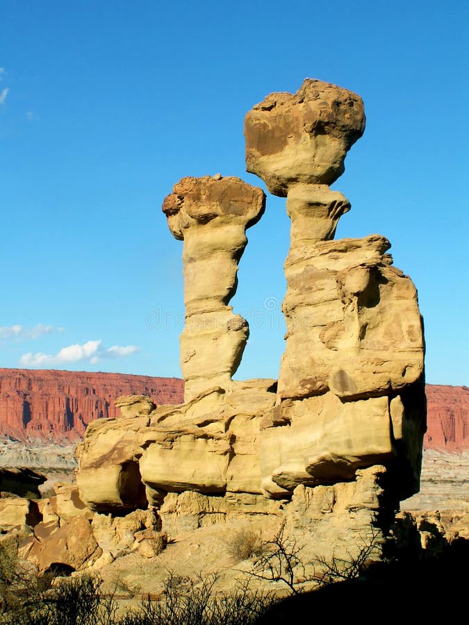 Boat-shaped rock