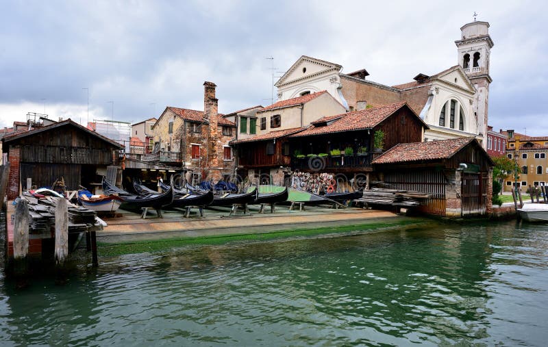 Boatyard στη Βενετία, Ιταλία στοκ φωτογραφία Boatyard στη Βενετία, Ιταλία στοκ φωτογραφία