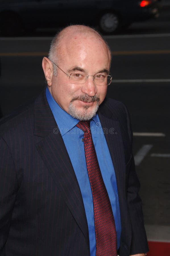 Actor BOB HOSKINS at the Los Angeles premiere of his new movie Hollywoodland. September 7, 2006 Los Angeles, CA 2006 Paul Smith / Featureflash
