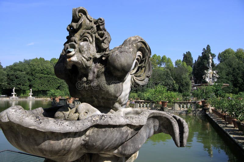 boboli florence садовничает мраморные статуи стоковая фотография boboli florence садовничает мраморные статуи стоковая фотография