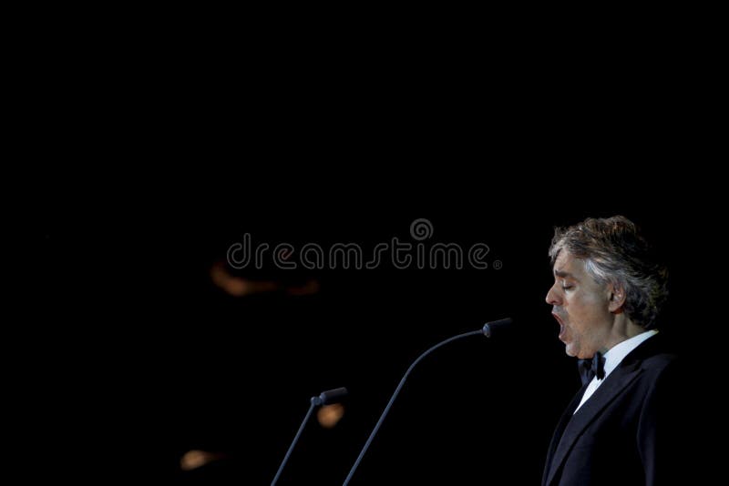 bocelli andrea стоковые изображения rf bocelli andrea стоковые изображения rf