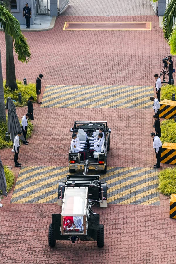 Body of Mr. Lee Kuan Yew entering Parliament house from the Istana on Mar 25 2015