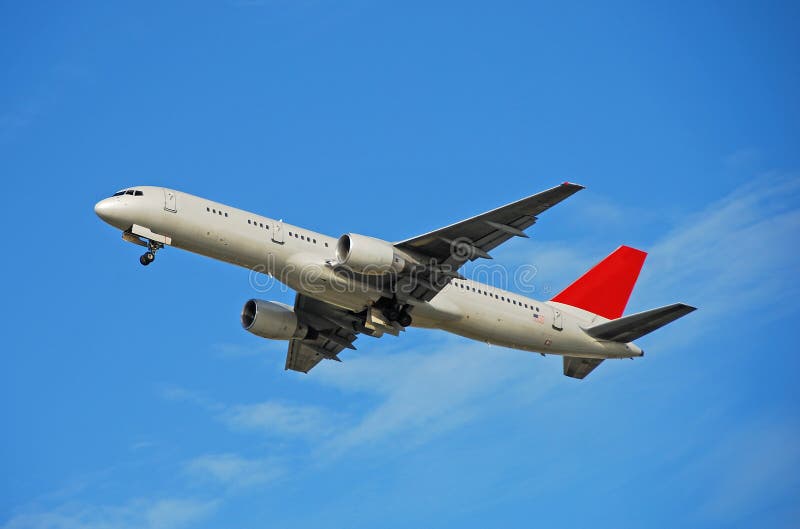 Boeing 757 passenger jet taking off