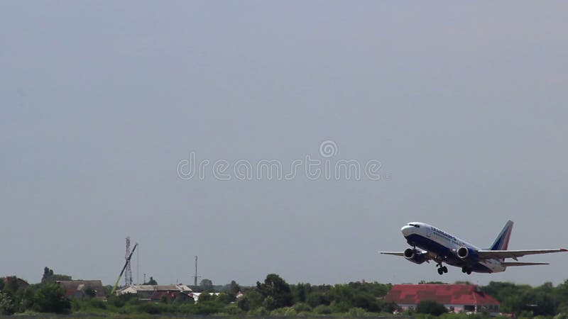 Boeing 737 airliner takeoff