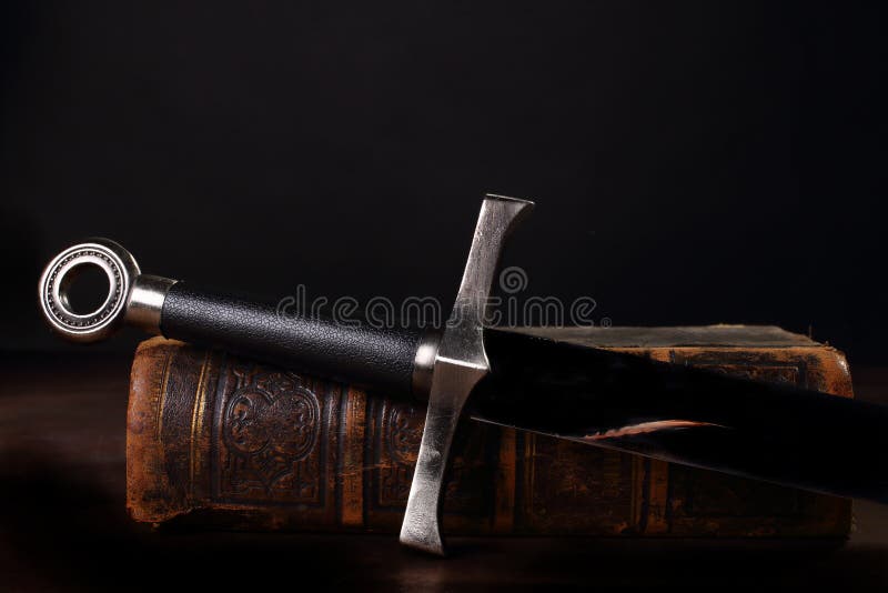 Boek en zwaard