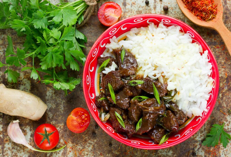 Boeuf de viande en sauce de soja, ail et gingembre cuisine orientale Mong images stock Boeuf de viande en sauce de soja, ail et gingembre cuisine orientale Mong images stock
