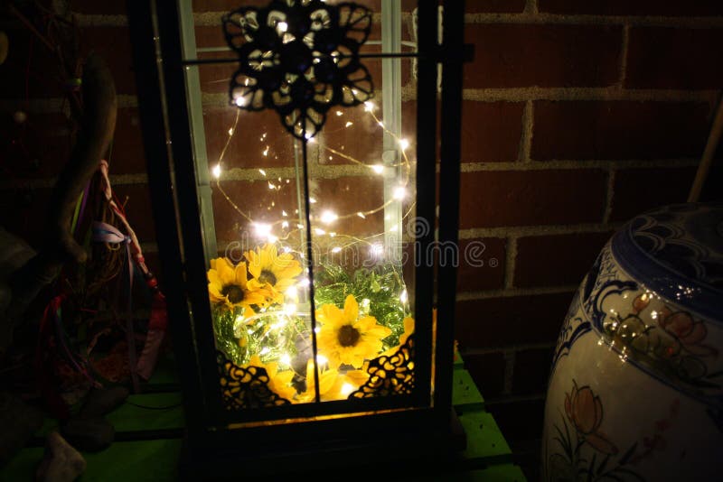 Boho dekorlykta n LEDDE ljus royaltyfri bild Boho dekorlykta n LEDDE ljus royaltyfri bild