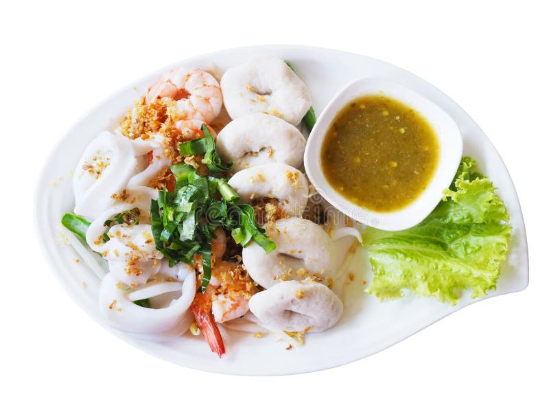 Boiled seafood dip with hot and sour sauce on white plate isolat royalty free stock photography Boiled seafood dip with hot and sour sauce on white plate isolat royalty free stock photography