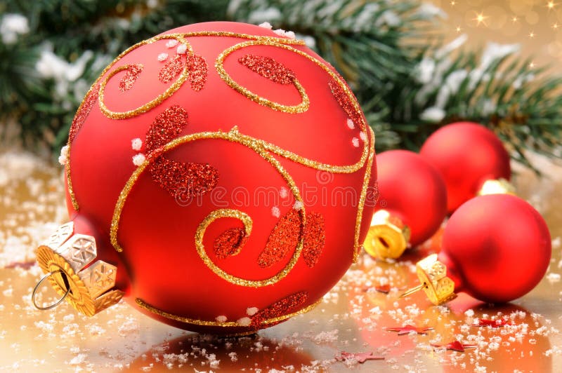 Bolas de la Navidad en fondo festivo fotografía de archivo libre de regalías Bolas de la Navidad en fondo festivo fotografía de archivo libre de regalías