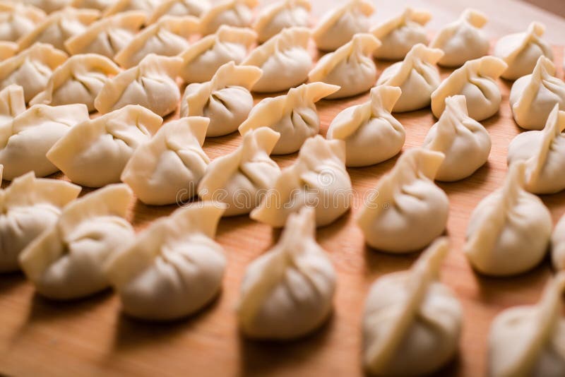 Bolinhos de massa chineses foto de stock Bolinhos de massa chineses foto de stock
