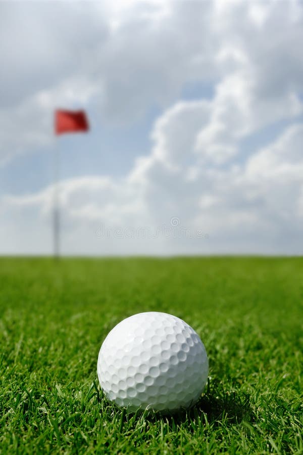 bollflaggagolf arkivbilder bollflaggagolf arkivbilder