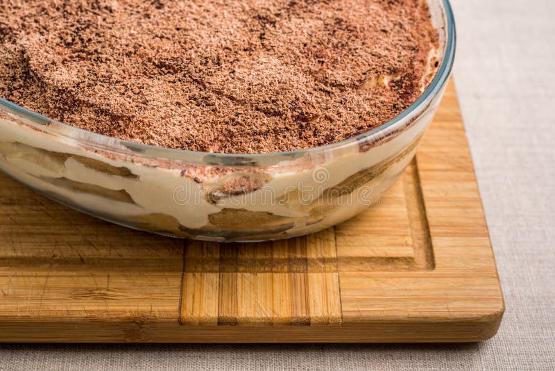 Bolo caseiro do Tiramisu fotos de stock