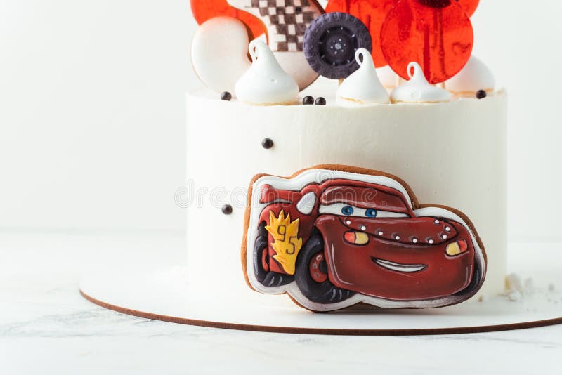 Bolo Carros Relâmpago McQueen - Cars cake ( Lightning Mc Q…