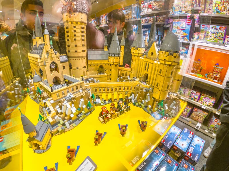 Legos harry potter hi-res stock photography and images - Alamy