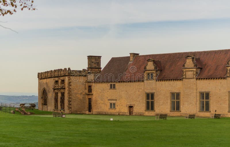 BOLSOVER, UK - 7TH OCTOBER 2018: The front grounds of Bolsover Castle stock photography BOLSOVER, UK - 7TH OCTOBER 2018: The front grounds of Bolsover Castle stock photography