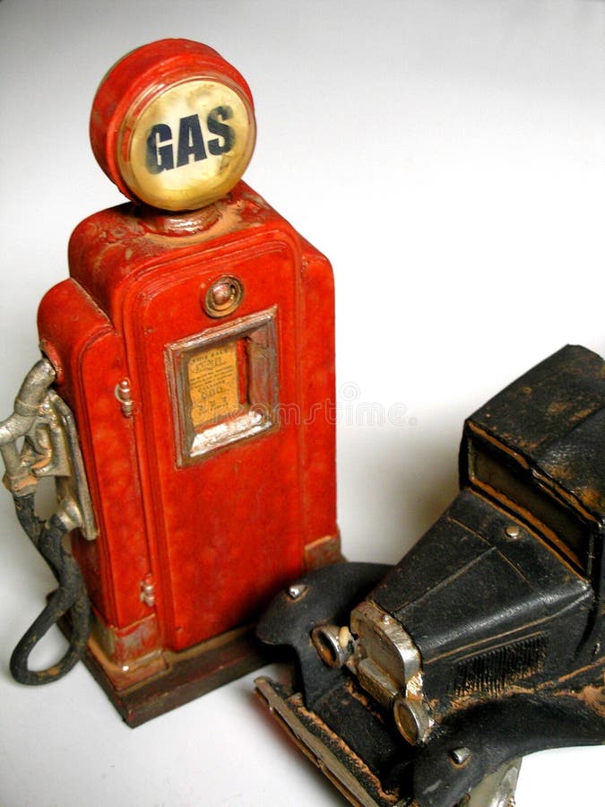 Bomba de gas antigua imágenes de archivo libres de regalías Bomba de gas antigua imágenes de archivo libres de regalías