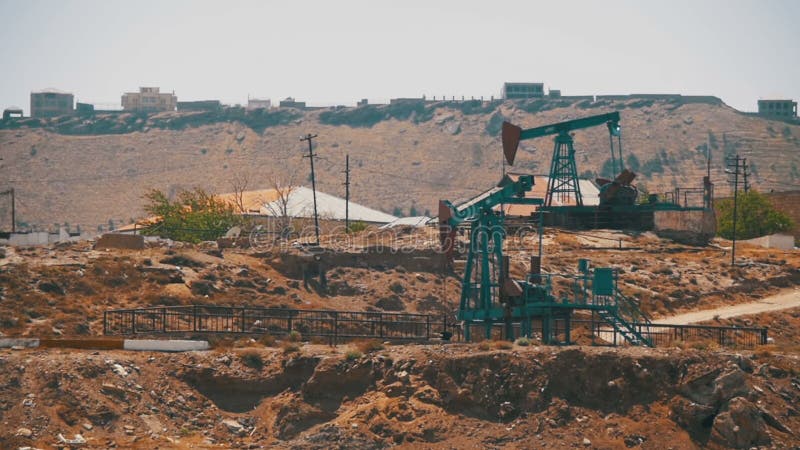 Bomba de óleo, jaque da bomba Energia do combustível fóssil, unidade de bombeamento velha