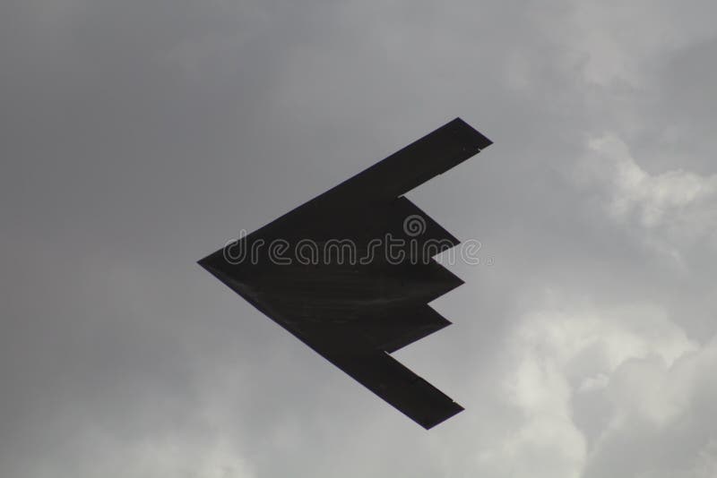 Bombardier de la discrétion B-2 photo libre de droits Bombardier de la discrétion B-2 photo libre de droits