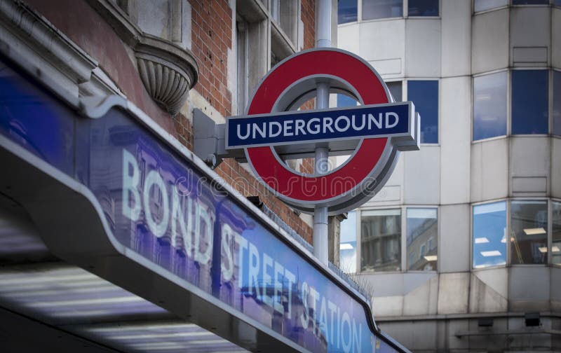 Bond Street, Londres, Royaume-Uni, le 7 février 2019, signe de Métro de Londres pour le Bond Street photo stock Bond Street, Londres, Royaume-Uni, le 7 février 2019, signe de Métro de Londres pour le Bond Street photo stock