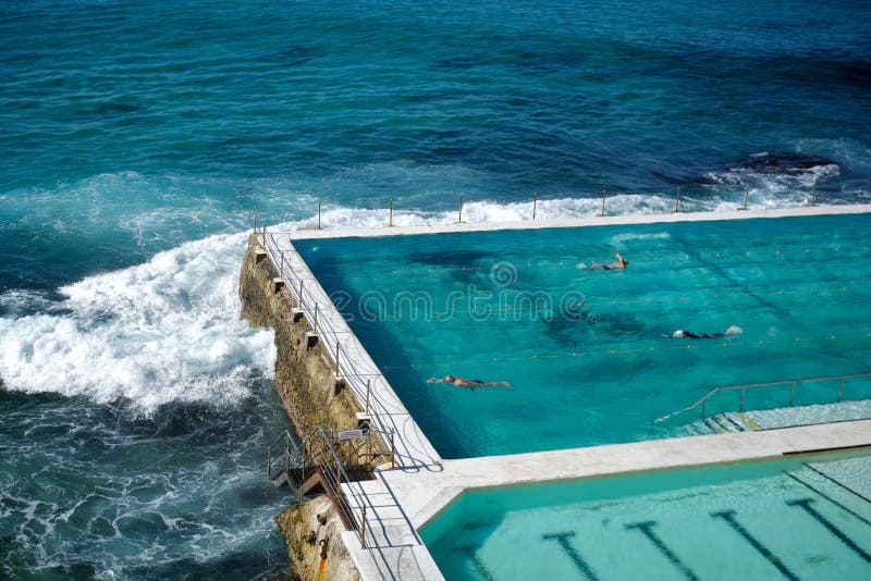 Bondi-Strandpool in Sydney, Australien lizenzfreies stockbild Bondi-Strandpool in Sydney, Australien lizenzfreies stockbild
