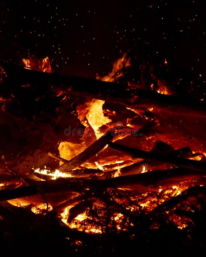 bonfire imagem de stock royalty free bonfire imagem de stock royalty free