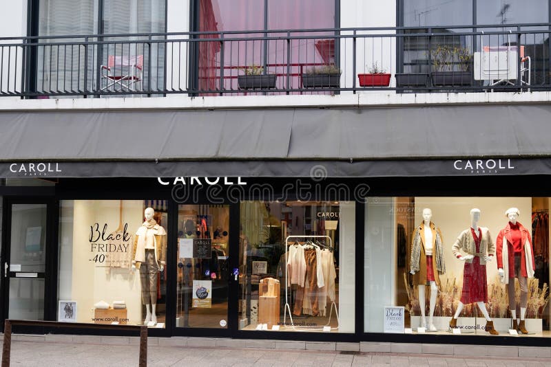 Caroll Logo Brand and Text Sign of Facades Windows Clothing Store Shop in Editorial Photo - Image of aquitaine: 237422388
