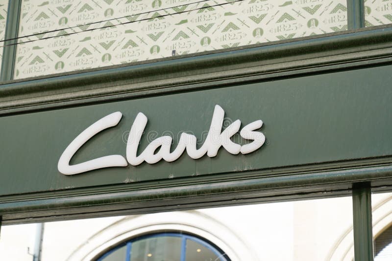 Dangle Uberettiget Forventning Clarks Logo Stock Photos - Free & Royalty-Free Stock Photos from Dreamstime